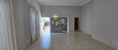 CASA COM 03 SUÍTES E ÁREA DE LAZER AMPLA À VENDA NO CONDOMÍNIO QUINTA RANIERI GREEN, EM BAURU/SP.