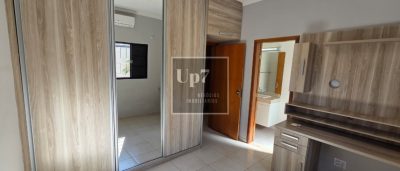 CASA COM 03 SUÍTES E ÁREA DE LAZER AMPLA À VENDA NO CONDOMÍNIO QUINTA RANIERI GREEN, EM BAURU/SP.