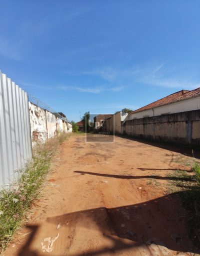 TERRENO ENCAIXADO DE 360M² À VENDA NO CENTRO - PRONTO PARA CONSTRUIR - BAURU/SP.
