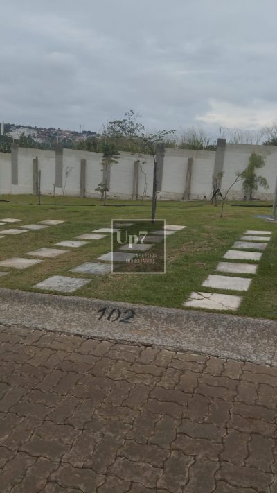 APARTAMENTO À VENDA DE 02 DORMITÓRIOS - RESIDENCIAL BERATI, EM BAURU/SP