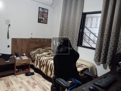 CASA COM 03 QUARTOS E PISCINA À VENDA NO BELA VISTA, EM BAURU/SP.