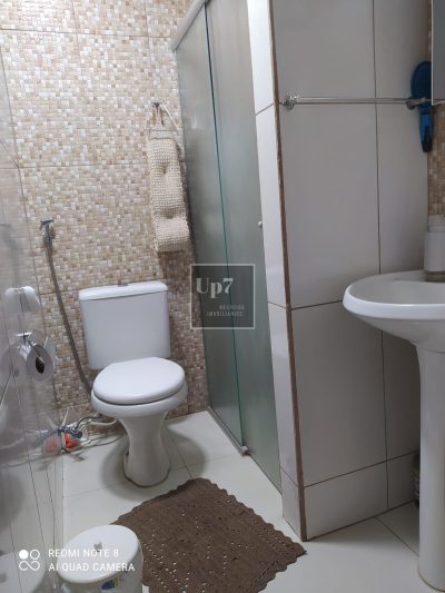 CASA COM 03 QUARTOS E PISCINA À VENDA NO BELA VISTA, EM BAURU/SP.
