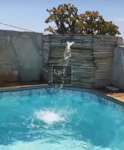 CASA COM 03 QUARTOS E PISCINA À VENDA NO BELA VISTA, EM BAURU/SP.