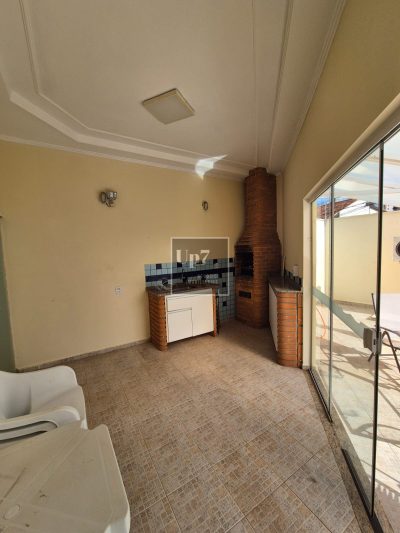 CASA À VENDA - RESIDENCIAL OU COMERCIALREGIÃO DA GETÚLIO VARGAS - BAURU-SP