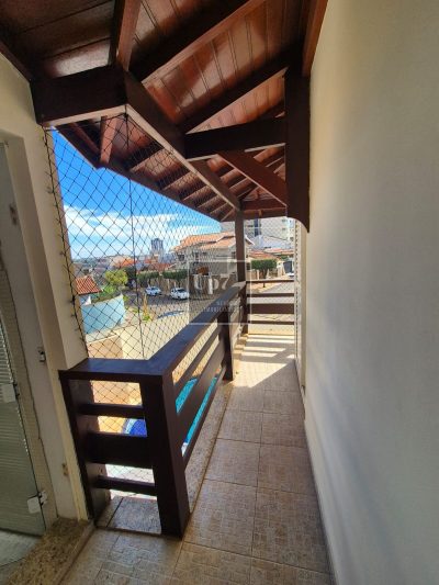 CASA À VENDA - RESIDENCIAL OU COMERCIALREGIÃO DA GETÚLIO VARGAS - BAURU-SP