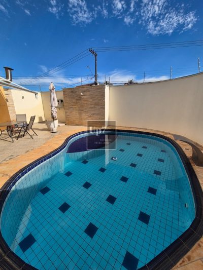 CASA À VENDA - RESIDENCIAL OU COMERCIALREGIÃO DA GETÚLIO VARGAS - BAURU-SP