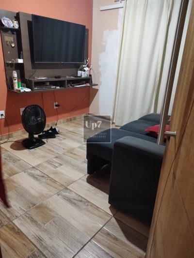 CASA COM 02 QUARTOS À VENDA NO JARDIM REDENTOR, EM BAURU.