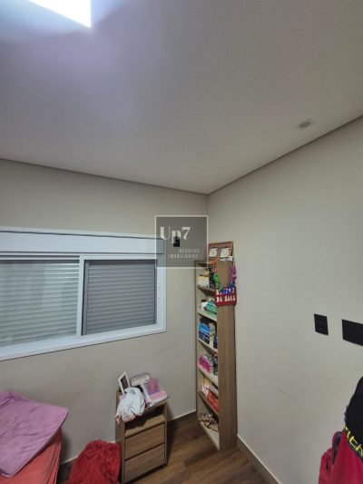 CASA COM 03 SUÍTES E ESCRITÓRIO PARA ALUGAR NO CONDOMÍNIO MORADA DO SOL, EM PIRATININGA/SP.