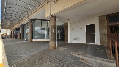 LOJA COMERCIAL COM 350M² PARA ALUGAR NO TRIANON MARKET, EM BAURU.