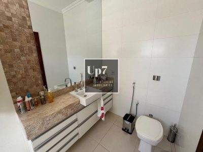 CASA COM 04 SUÍTES PARA ALUGAR NO RESIDENCIAL PRIMAVERA, EM PIRATININGA