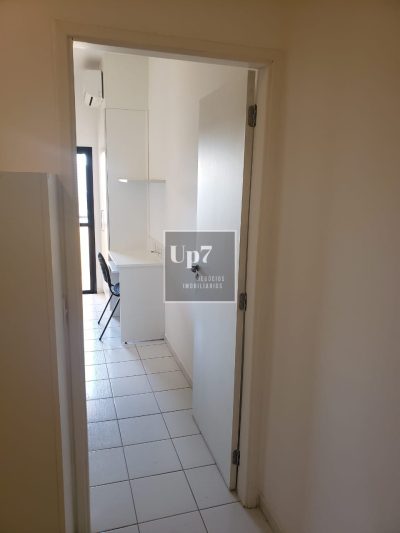 APARTAMENTO MOBILIADO COM 01 DORMITÓRIO PARA ALUGAR PRÓXIMO À USP, EM BAURU-SP.