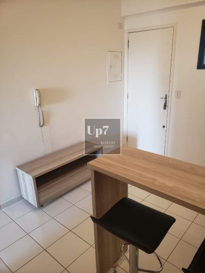 APARTAMENTO MOBILIADO COM 01 DORMITÓRIO PARA ALUGAR PRÓXIMO À USP, EM BAURU-SP.