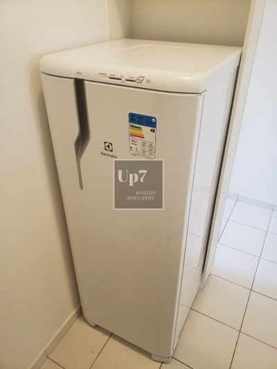 APARTAMENTO MOBILIADO COM 01 DORMITÓRIO PARA ALUGAR PRÓXIMO À USP, EM BAURU-SP.