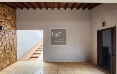 SOBRADO COM 03 QUARTOS À VENDA PRÓXIMO À ITE, EM BAURU-SP.
