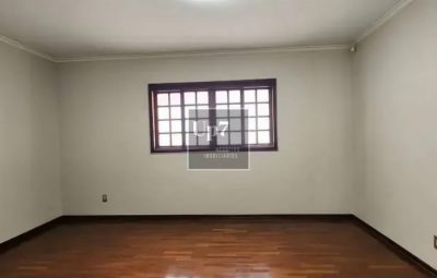 SOBRADO COM 03 QUARTOS À VENDA PRÓXIMO À ITE, EM BAURU-SP.