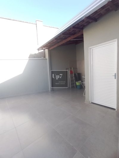 CASA REFORMADA COM 03 QUARTOS À VENDA NO JARDIM JUSSARA, EM BAURU/SP.