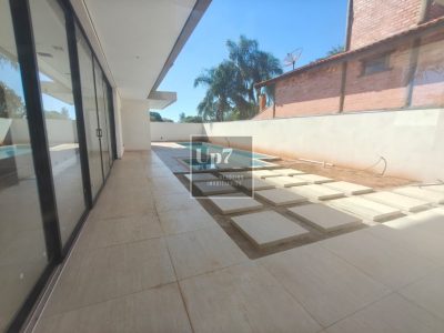Casa à venda no Condomínio Primavera em Piratininga