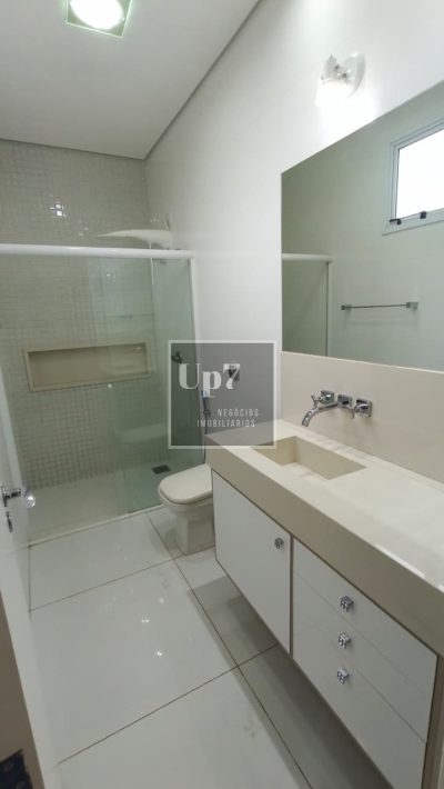 CASA AMPLA COM 04 SUÍTES PARA ALUGAR NO CONDOMÍNIO VILLA LOBOS, EM BAURU-SP.