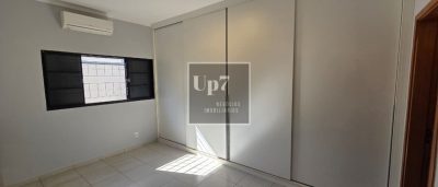 CASA COM 03 SUÍTES PARA ALUGAR EM CONDOMÍNIO FECHADO - QUINTA RANIERI GREEN, BAURU.