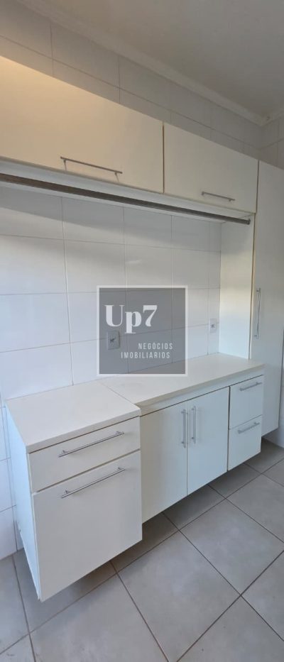 CASA COM 03 SUÍTES PARA ALUGAR EM CONDOMÍNIO FECHADO - QUINTA RANIERI GREEN, BAURU.