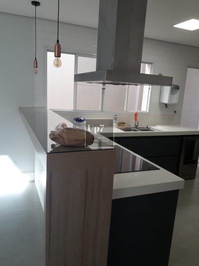 EXCELENTE CASA COM 03 DORMITÓRIOS NA VILA UNIVERSITÁRIA - BAURU/SP