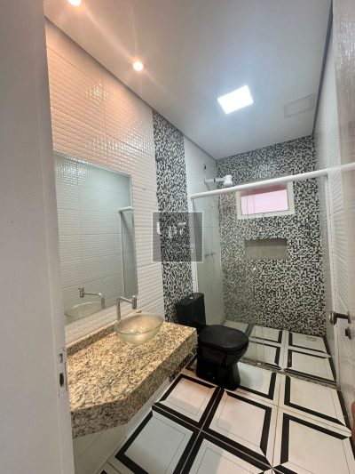 Casa a venda de 2 dormitórios RUA MIGUEL DÉBIA
